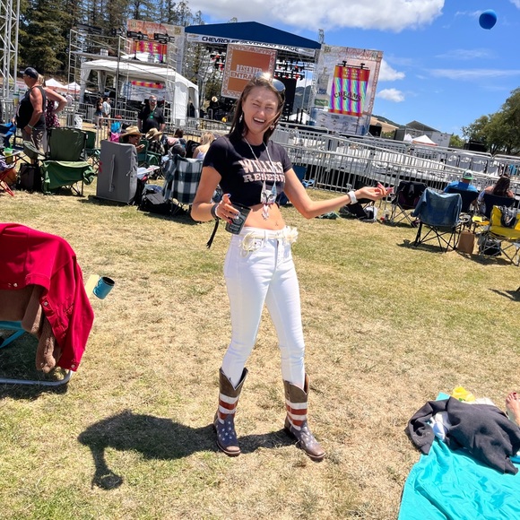 Trades Considered 🥂🙌🏽👯♀️💋 - Picture 16 of 16